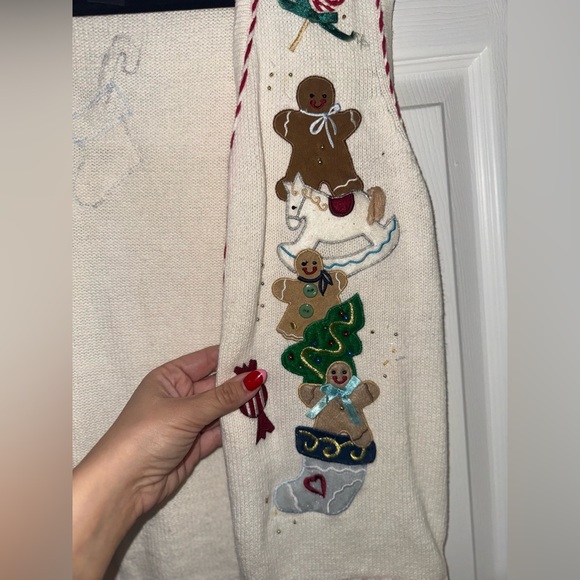 White Christmas Vest - Picture 2 of 6